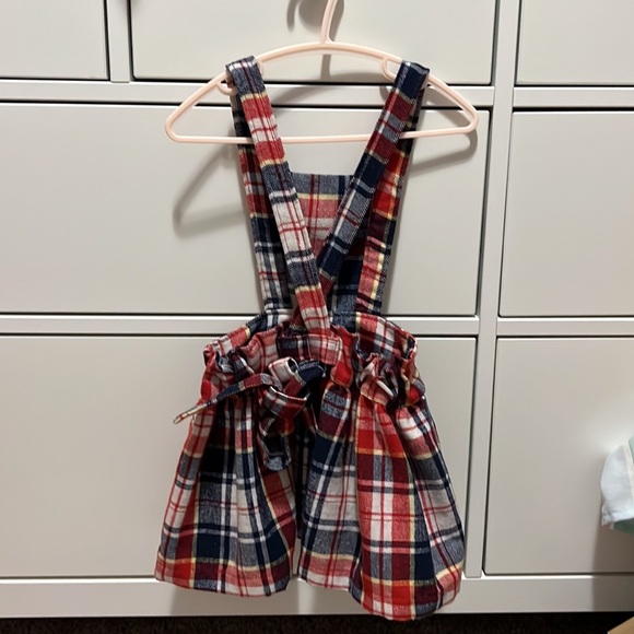 Nest and nurture pinafore - Picture 2 of 3